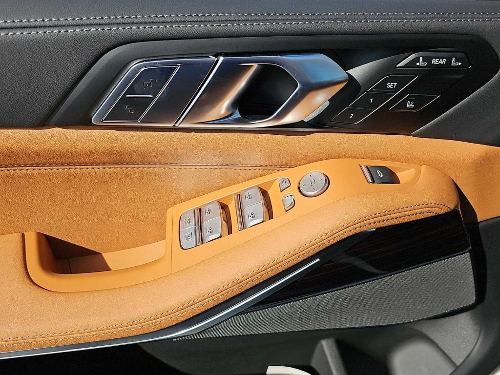new 2026 BMW X7 car, priced at $91,125
