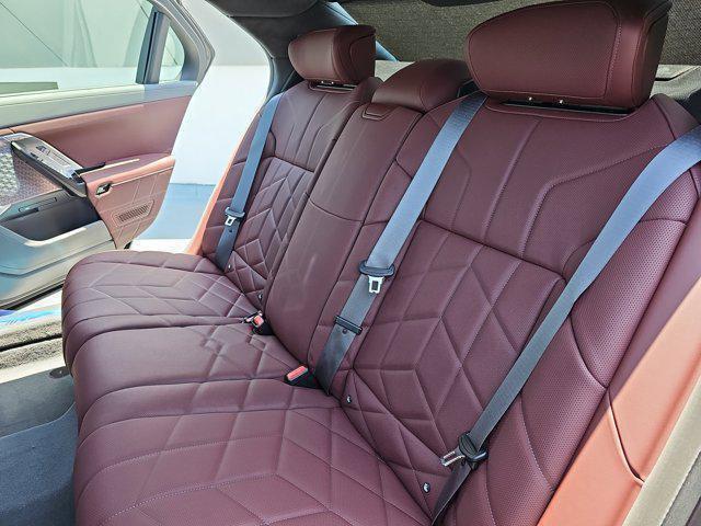 new 2025 BMW 760 car, priced at $155,470