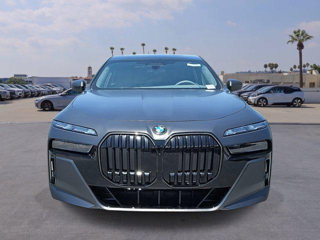 new 2025 BMW 760 car, priced at $155,470
