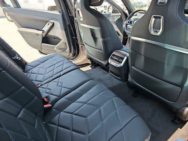 new 2025 BMW i7 car, priced at $131,025