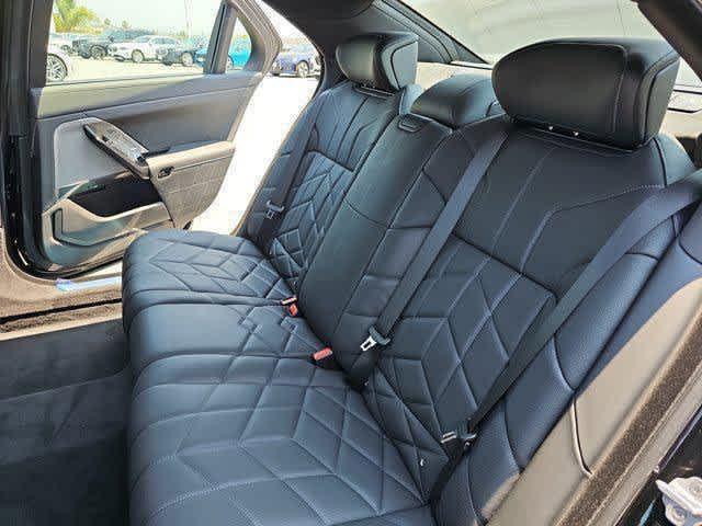 new 2025 BMW i7 car, priced at $131,025