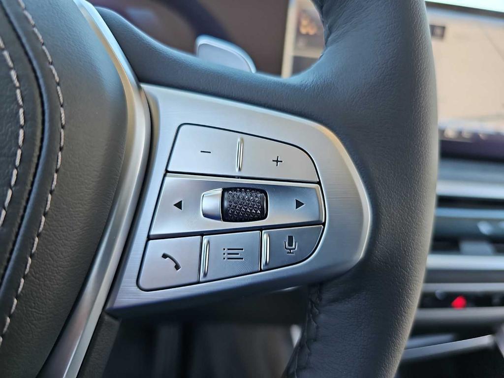 new 2026 BMW X7 car, priced at $92,475