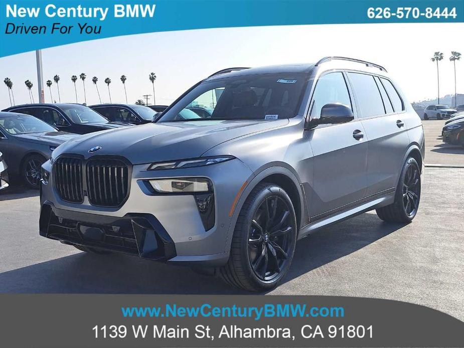 new 2025 BMW X7 car, priced at $102,075