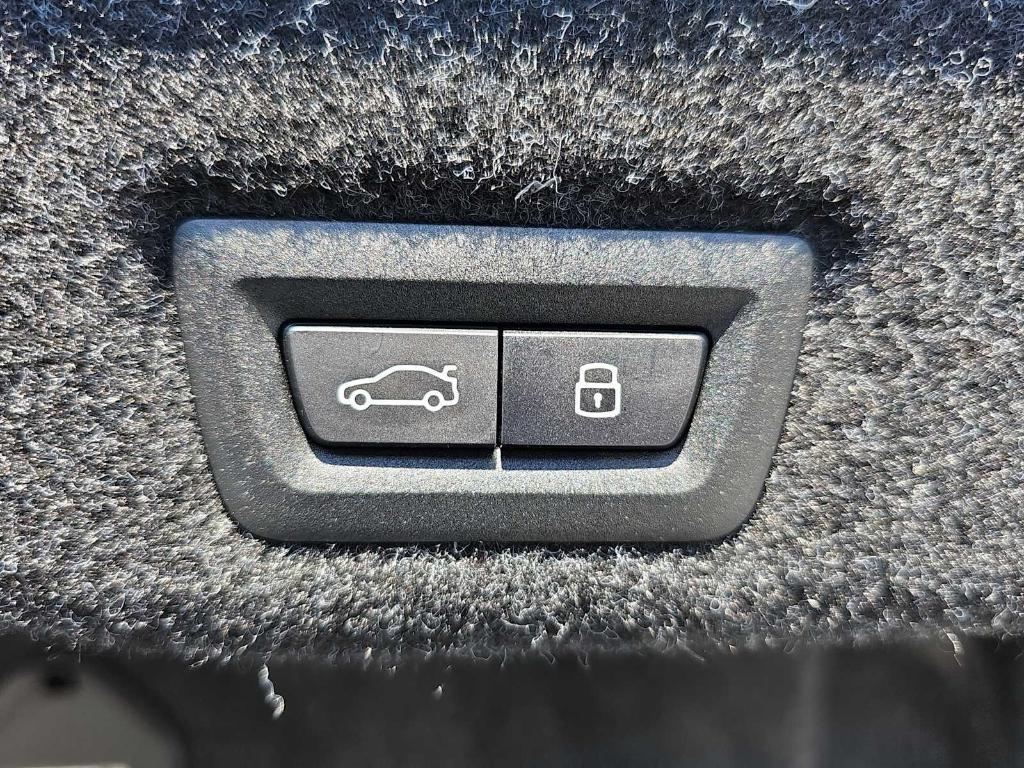 new 2026 BMW 550e car, priced at $82,300