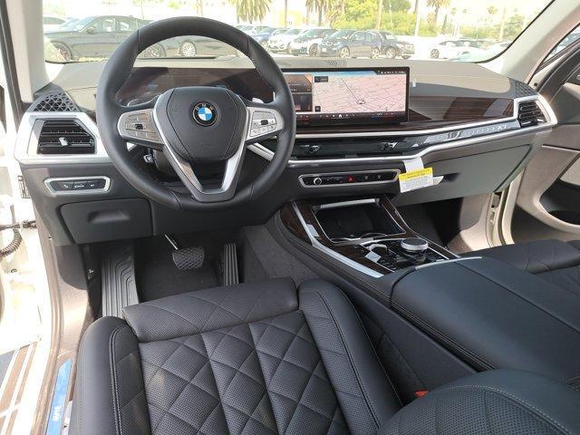 new 2025 BMW X7 car, priced at $93,045