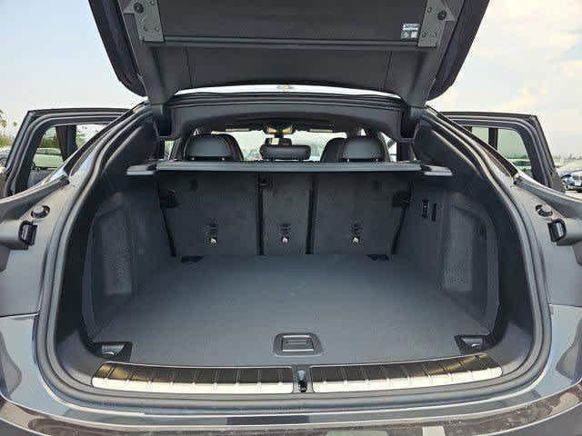 new 2025 BMW X4 M car, priced at $93,915