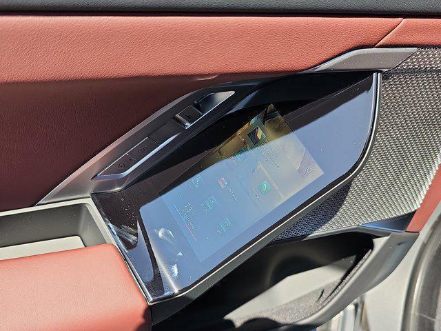 new 2025 BMW i7 car, priced at $131,025