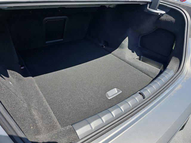 new 2025 BMW i7 car, priced at $131,025