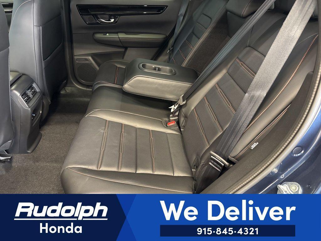 new 2026 Honda CR-V Hybrid car, priced at $43,700