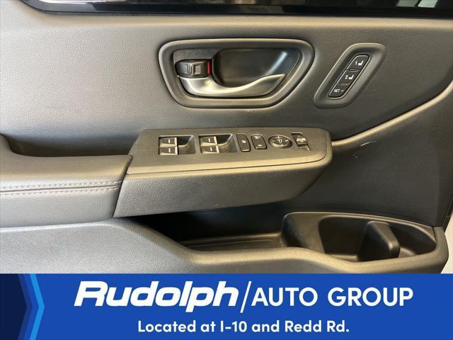 used 2023 Honda Pilot car, priced at $35,916