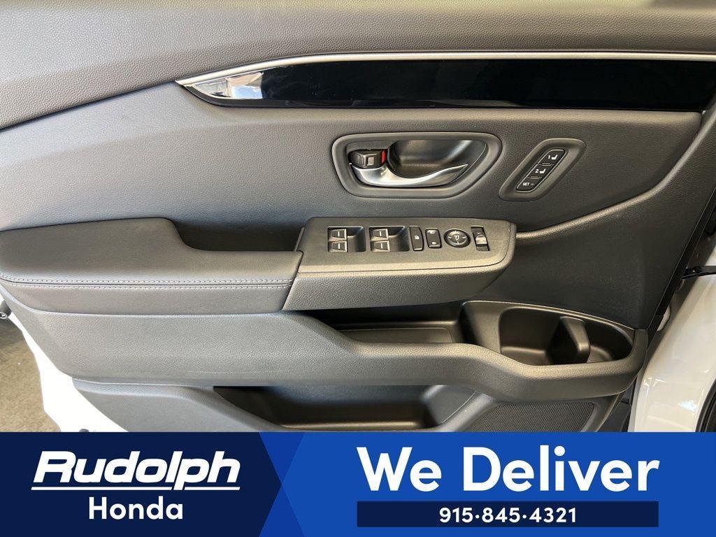 new 2025 Honda Pilot car, priced at $49,850