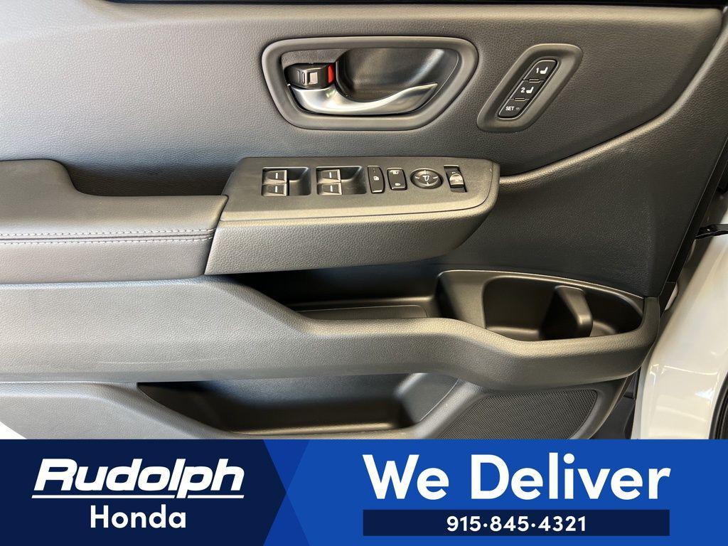 new 2025 Honda Pilot car, priced at $49,850