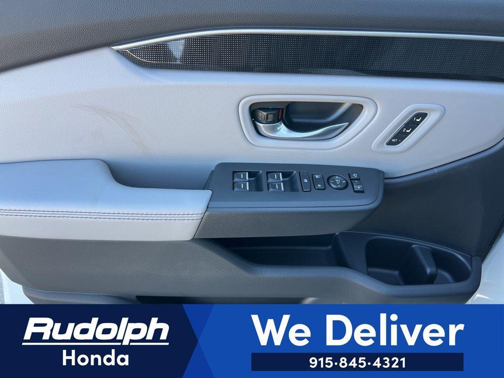 new 2025 Honda Pilot car, priced at $55,030