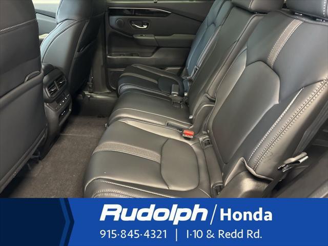 new 2025 Honda Pilot car, priced at $49,405