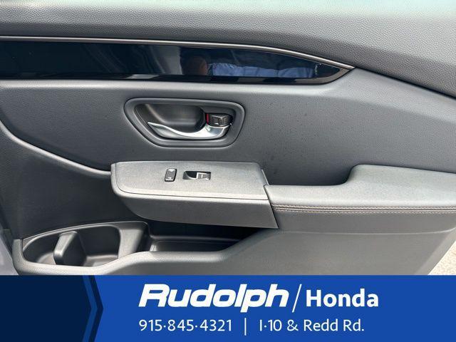 new 2025 Honda Pilot car, priced at $50,850