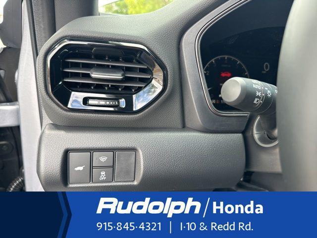 new 2025 Honda Pilot car, priced at $50,850