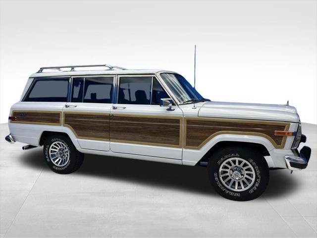 used 1990 Jeep Grand Wagoneer car