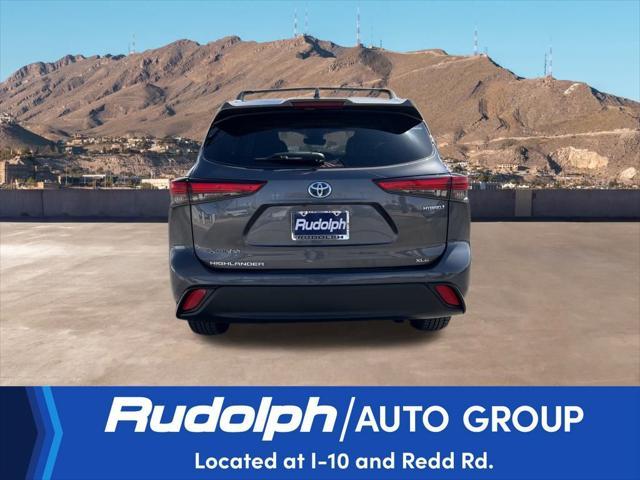 used 2022 Toyota Highlander Hybrid car, priced at $37,354