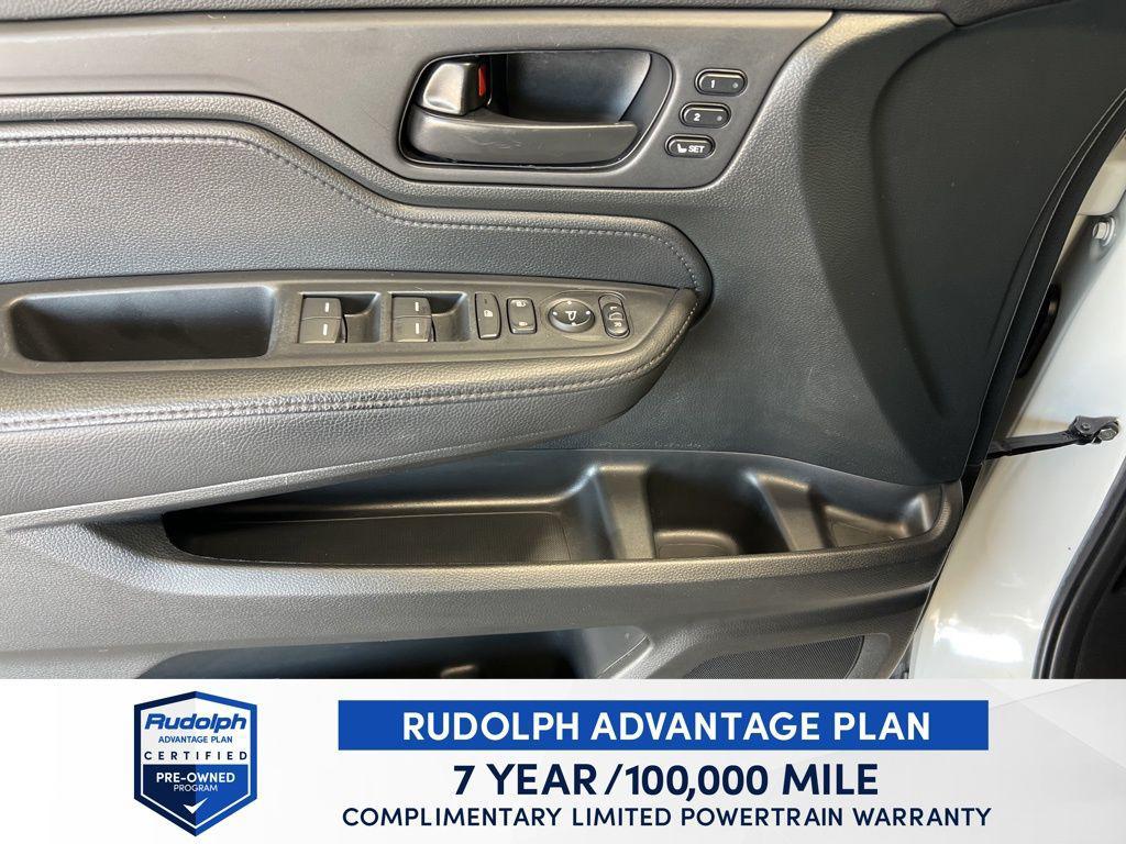 used 2023 Honda Odyssey car, priced at $35,726