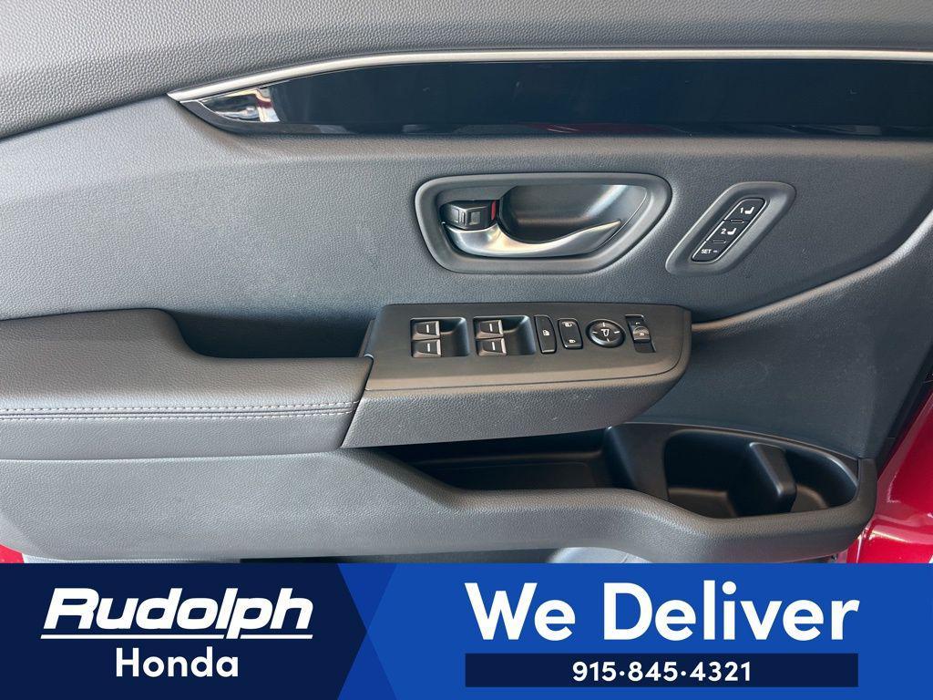 new 2025 Honda Pilot car, priced at $44,450