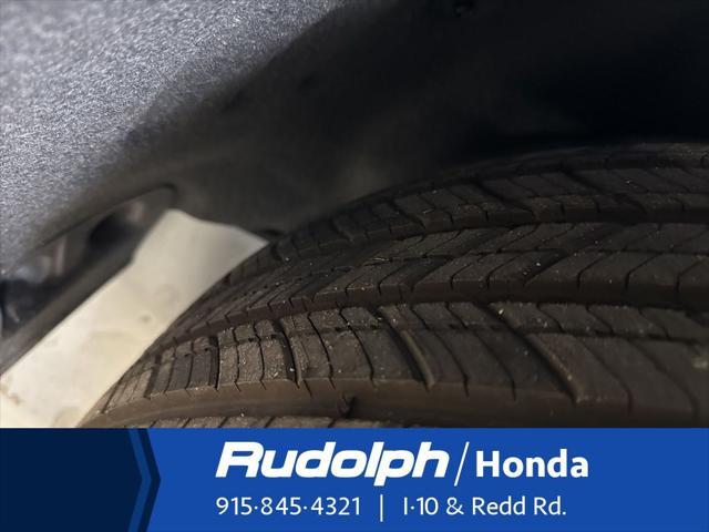 new 2025 Honda Pilot car, priced at $50,850