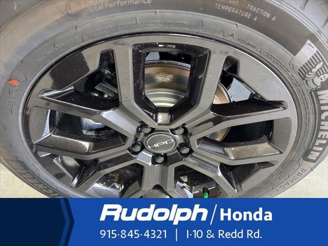 new 2025 Honda Pilot car, priced at $50,850