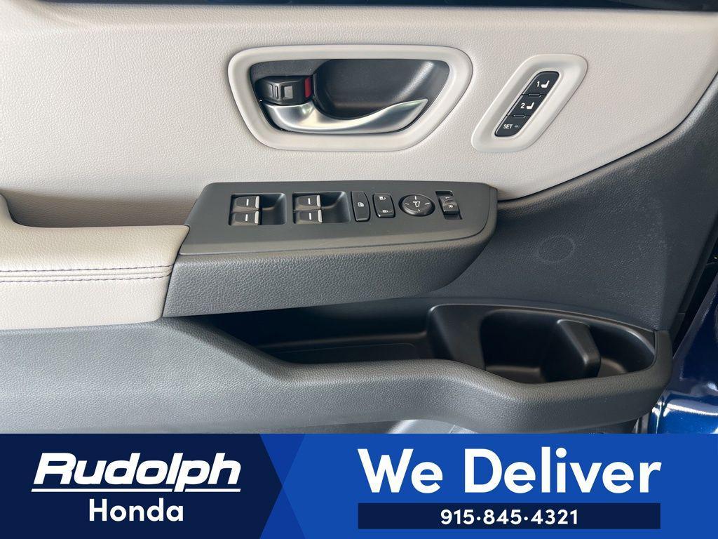 new 2025 Honda Pilot car, priced at $49,895