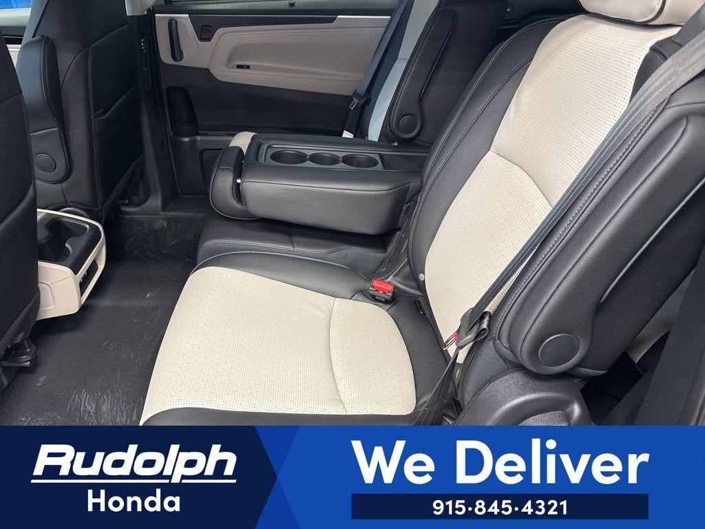 new 2026 Honda Odyssey car, priced at $51,645