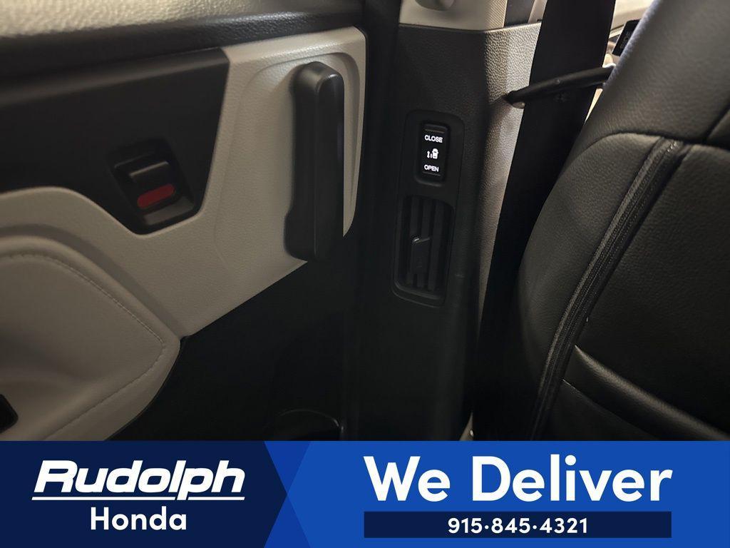 new 2026 Honda Odyssey car, priced at $51,645