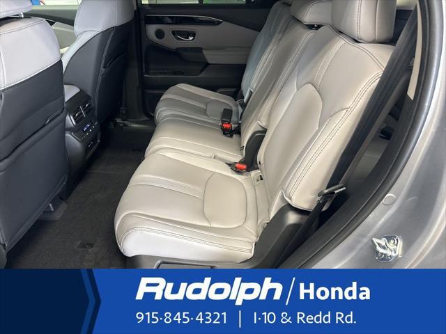 new 2025 Honda Pilot car, priced at $45,680