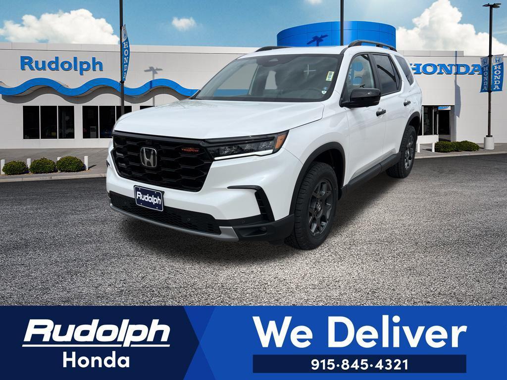 new 2025 Honda Pilot car, priced at $51,350
