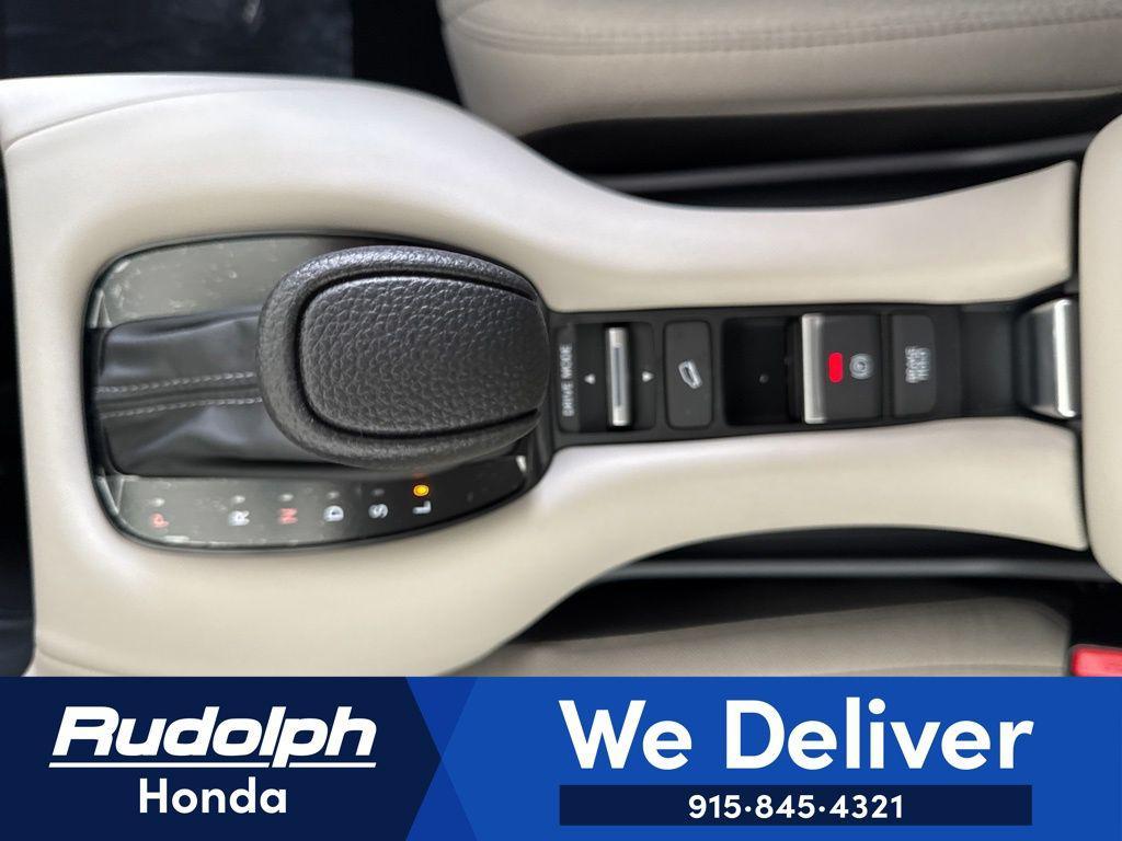 new 2026 Honda HR-V car, priced at $27,595