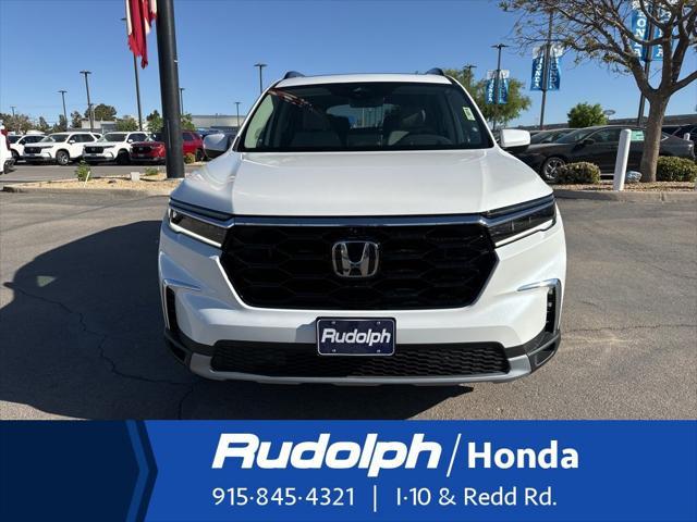 new 2025 Honda Pilot car, priced at $54,985
