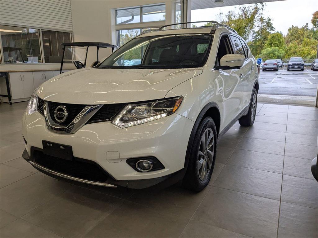 used 2015 Nissan Rogue car, priced at $10,690