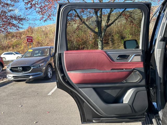 new 2025 INFINITI QX80 car, priced at $112,590