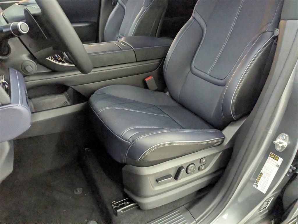 new 2026 INFINITI QX80 car, priced at $104,835