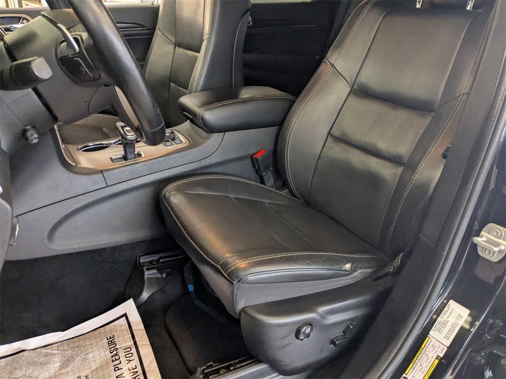 used 2014 Jeep Grand Cherokee car, priced at $9,500