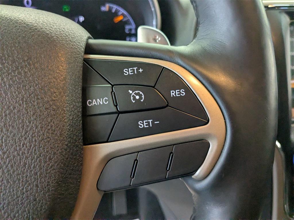 used 2014 Jeep Grand Cherokee car, priced at $9,500