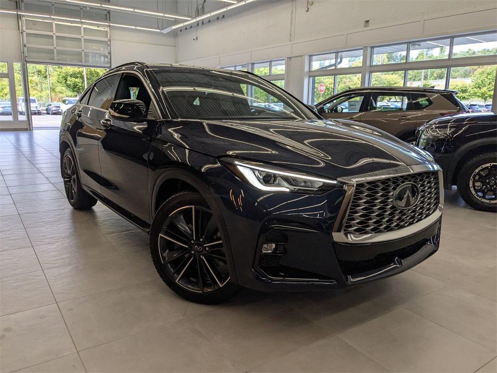 new 2025 INFINITI QX55 car, priced at $52,085