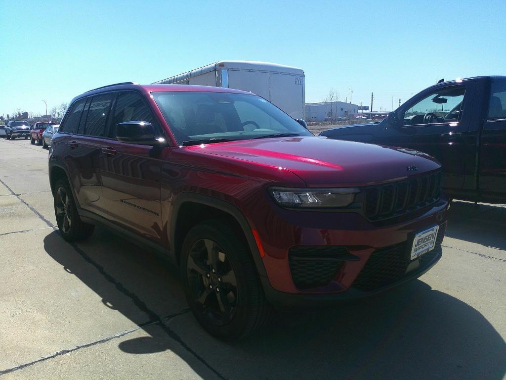 used 2022 Jeep Grand Cherokee car, priced at $36,995