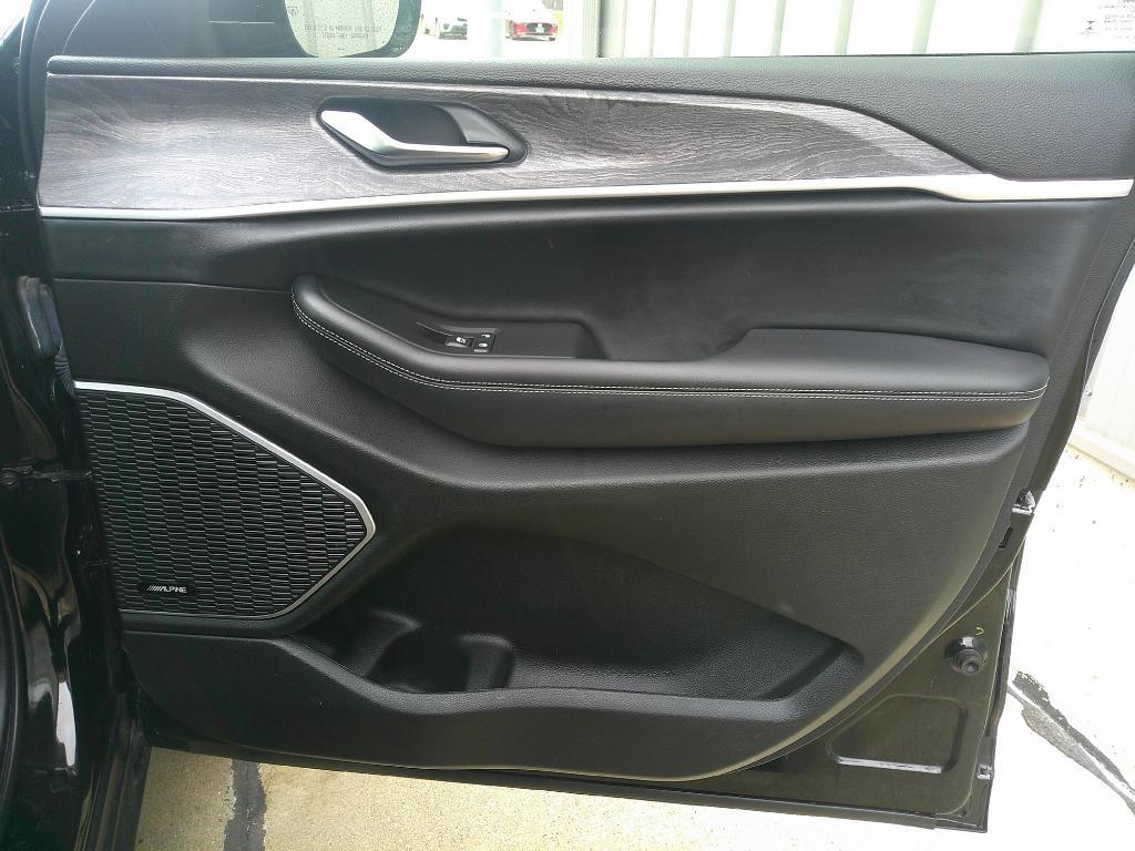 used 2021 Jeep Grand Cherokee L car, priced at $32,995