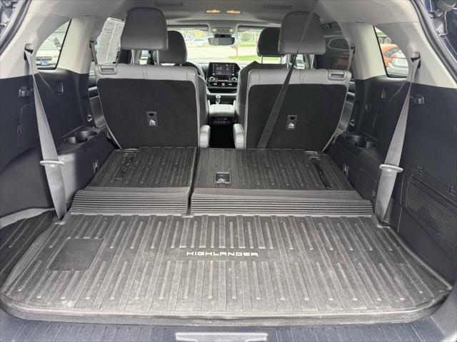used 2020 Toyota Highlander car, priced at $26,999