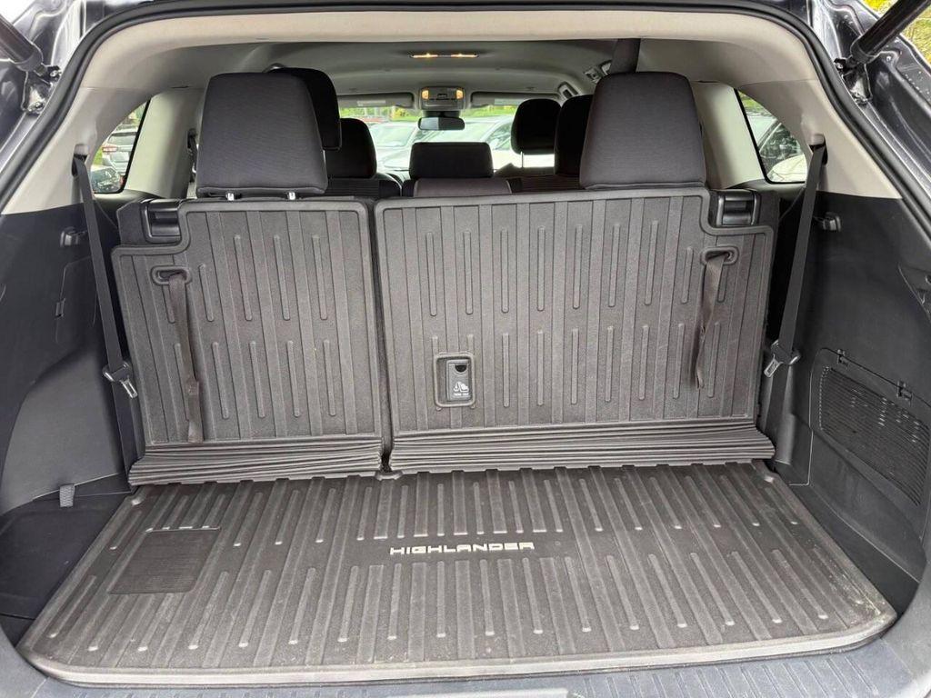 used 2023 Toyota Highlander car, priced at $30,999