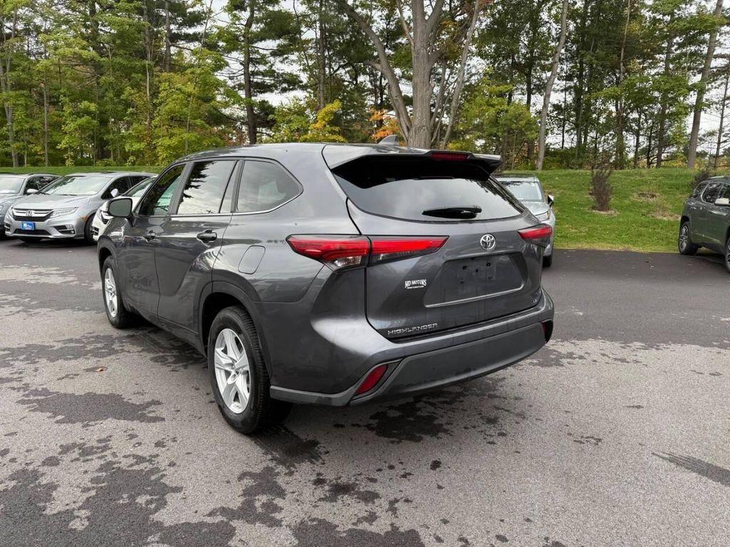 used 2023 Toyota Highlander car, priced at $30,999