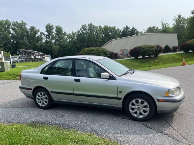 used 2000 Volvo S40 car, priced at $5,199