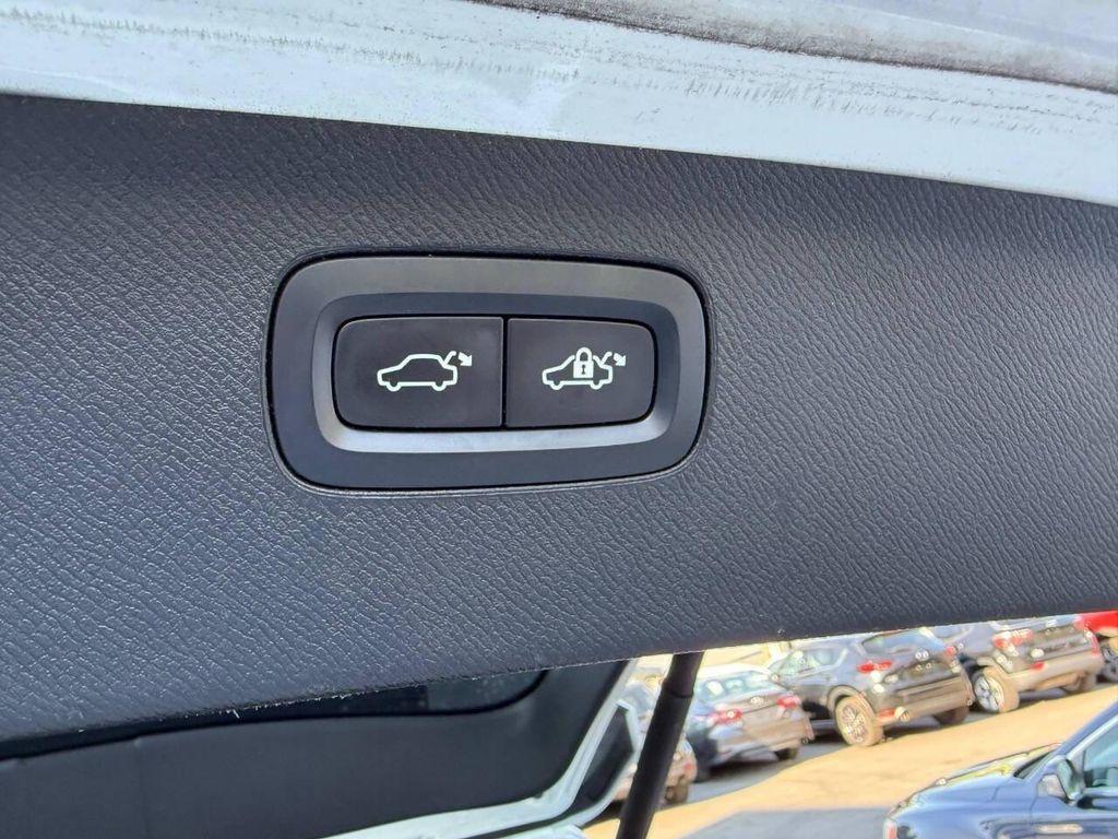 used 2020 Volvo XC90 car, priced at $19,499