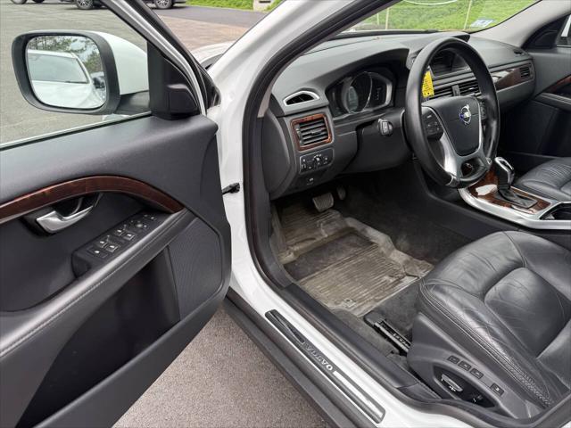 used 2015 Volvo XC70 car, priced at $16,999