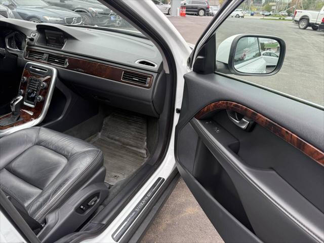 used 2015 Volvo XC70 car, priced at $16,999