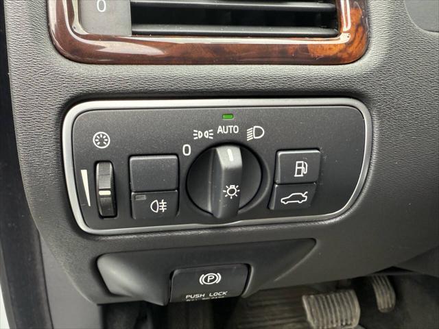 used 2015 Volvo XC70 car, priced at $16,999