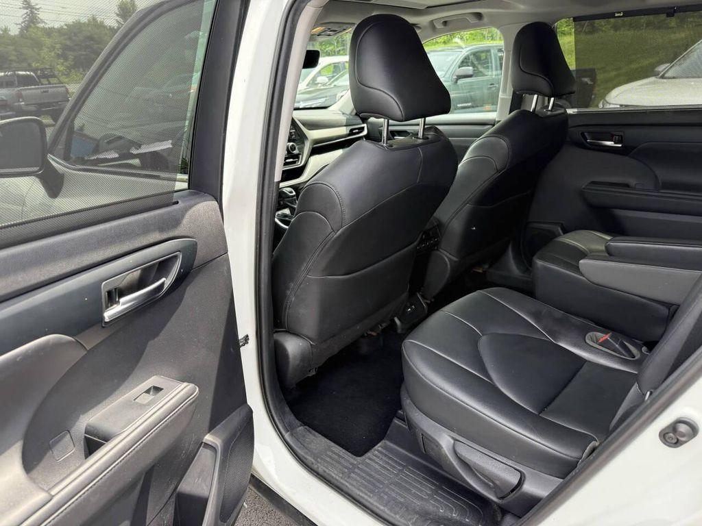 used 2020 Toyota Highlander car, priced at $25,999